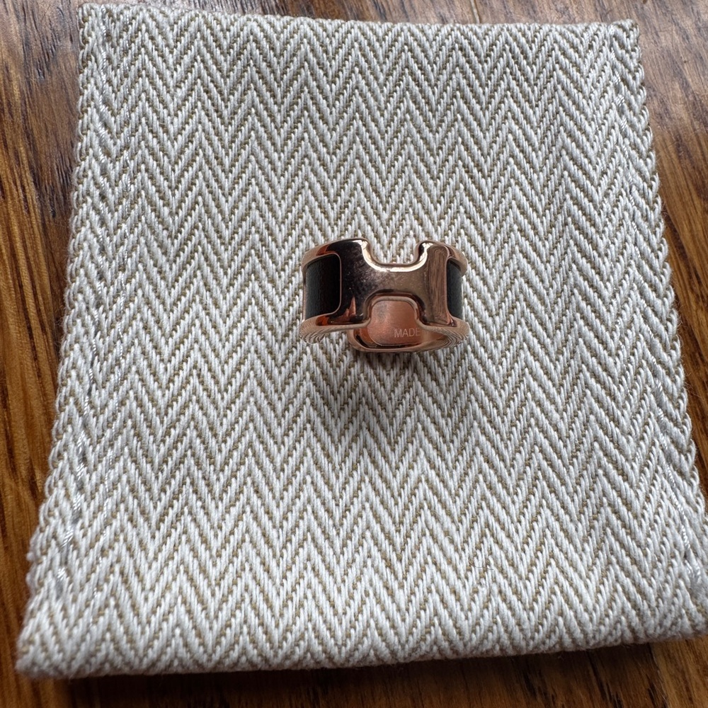 New Hermes Olympe ear cuff, small model - Picture 2 of 5